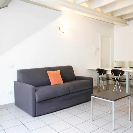 Apartmán Moderno Per 4 Persone Lecco